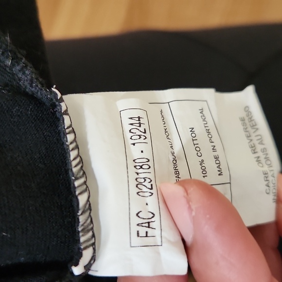 EUC Disneyland Paris Ratatouille women's tee size small - Picture 7 of 7